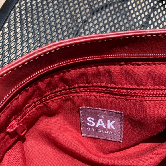 The Sak Red handbag - Picture 4 of 7